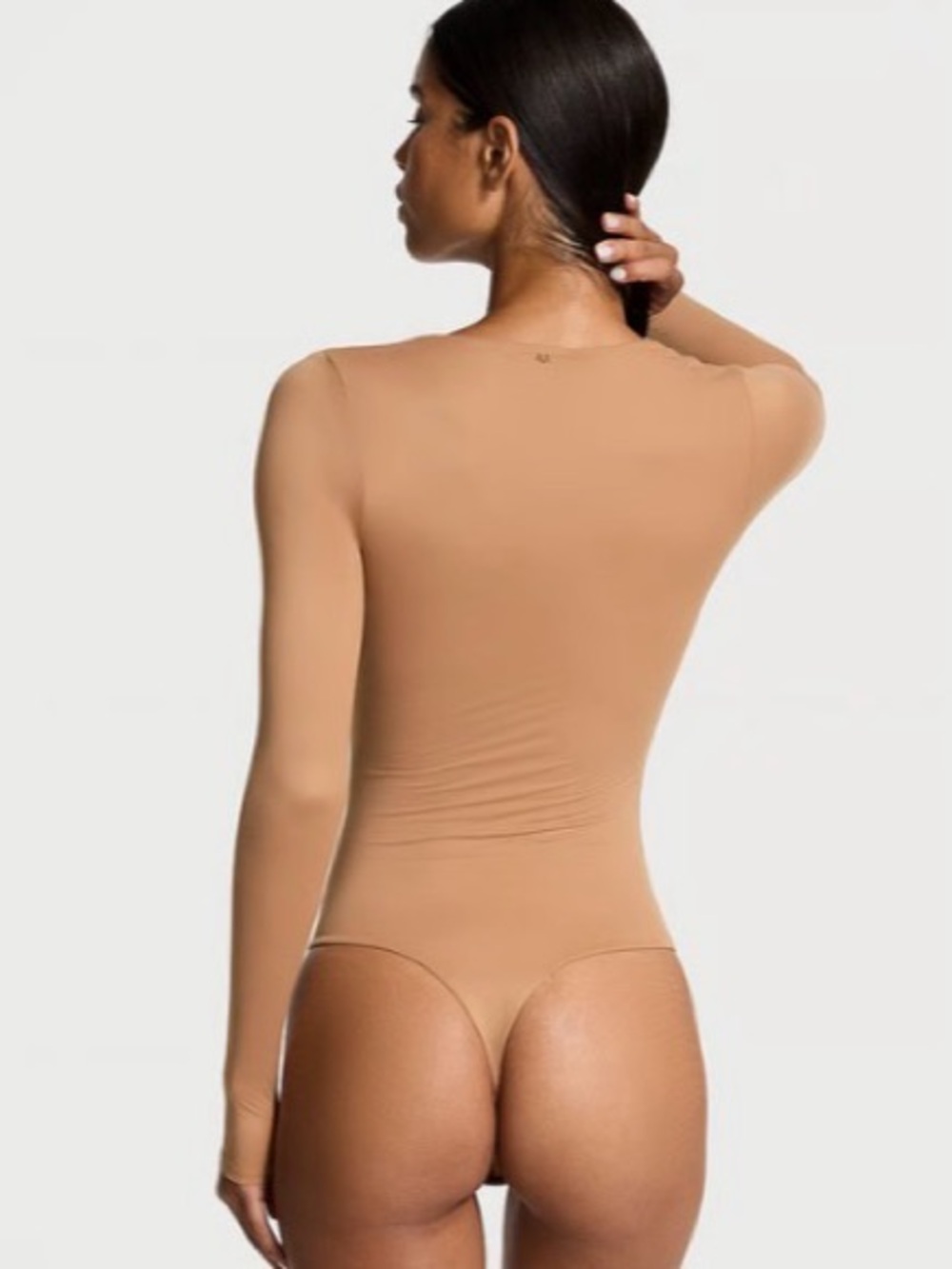 🤎 NWT Victoria’s Secret BODYWEAR Feather Soft Long Sleeve V-neck Thong Bodysuit - Picture 2 of 10